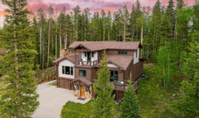 Dillon by AvantStay Private Mountain Home w Hot Tub w Views Shuffleboard